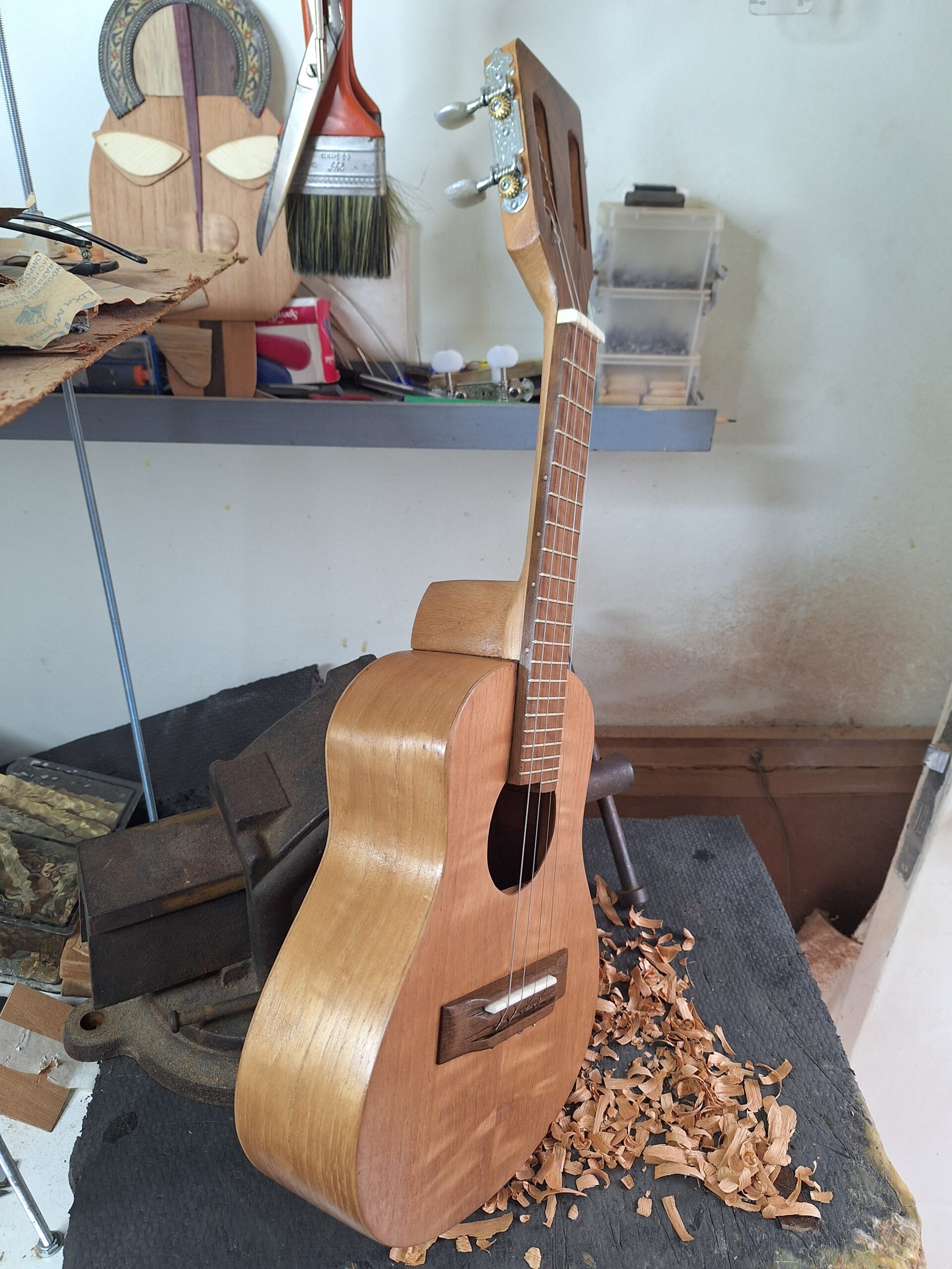 Cavaquinho De Cedro Lateral