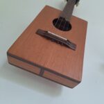 Cavaquinho Quadrado Baixo